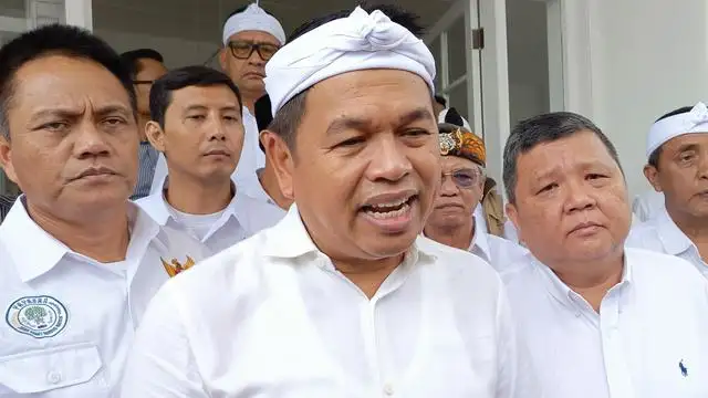 Disindir Dedi Mulyadi, Farhan Akui Kinerja 1500 Penyapu Mandek