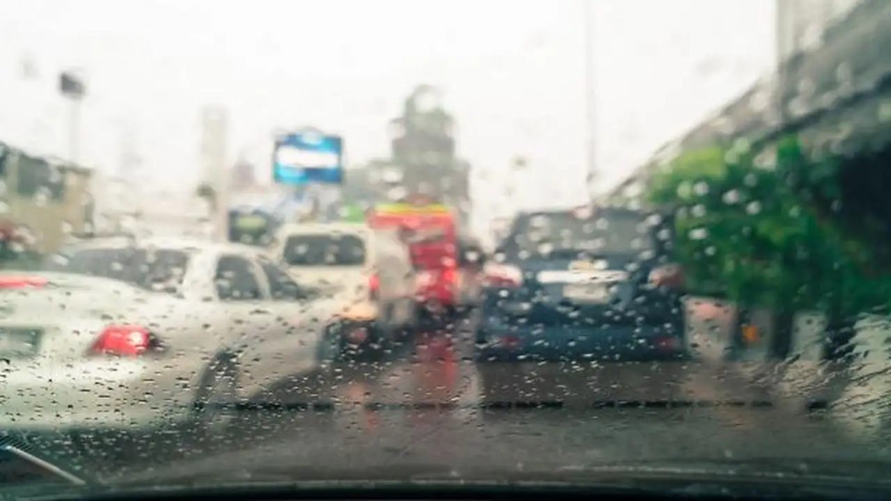 Prakiraan Cuaca 30 Maret 2026: Waspada! Hujan Lebat & Angin Kencang Mengintai