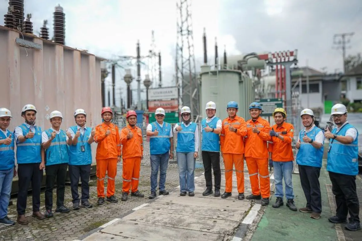 Direktur Distribusi PLN Cek Transmisi Jateng, Ini Strategi di Balik Listrik Stabil