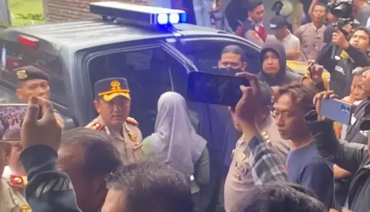 Diduga Penipuan Investasi MBA, Warga Probolinggo Datangi Rumah Koordinator