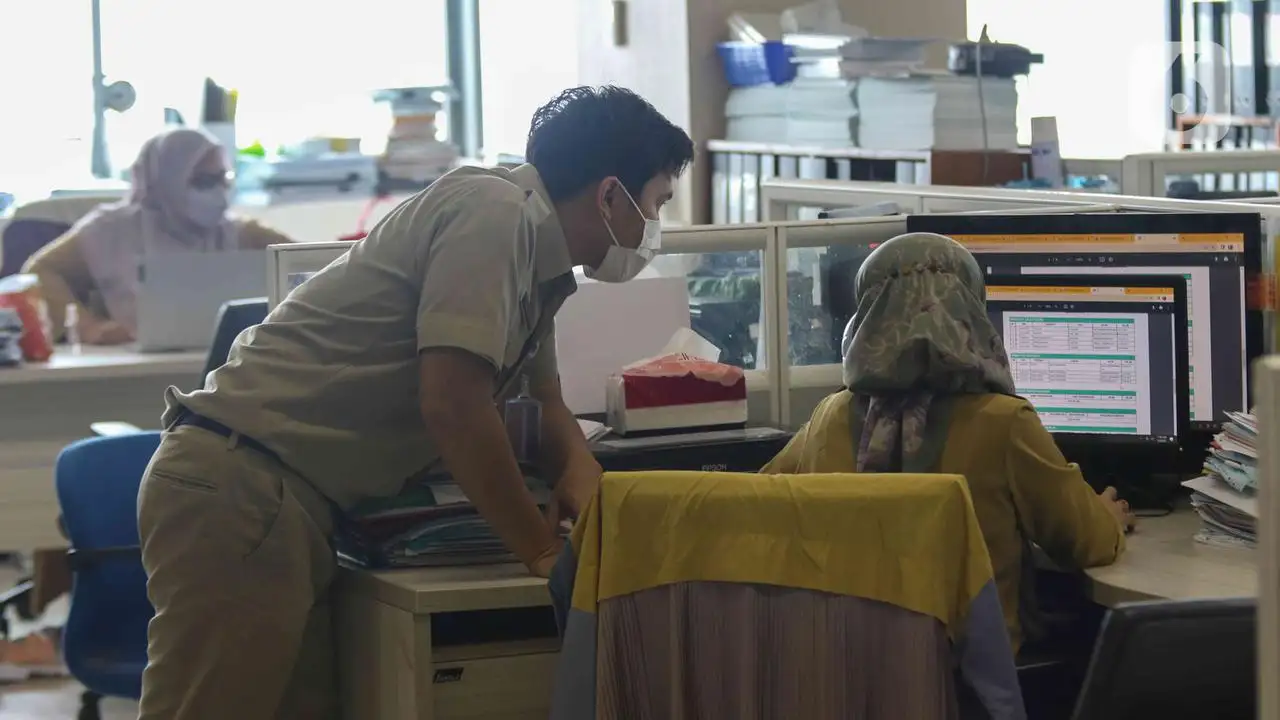 WFH ASN 1 Hari Dinilai Picu Kecemburuan dan Minim Efek BBM